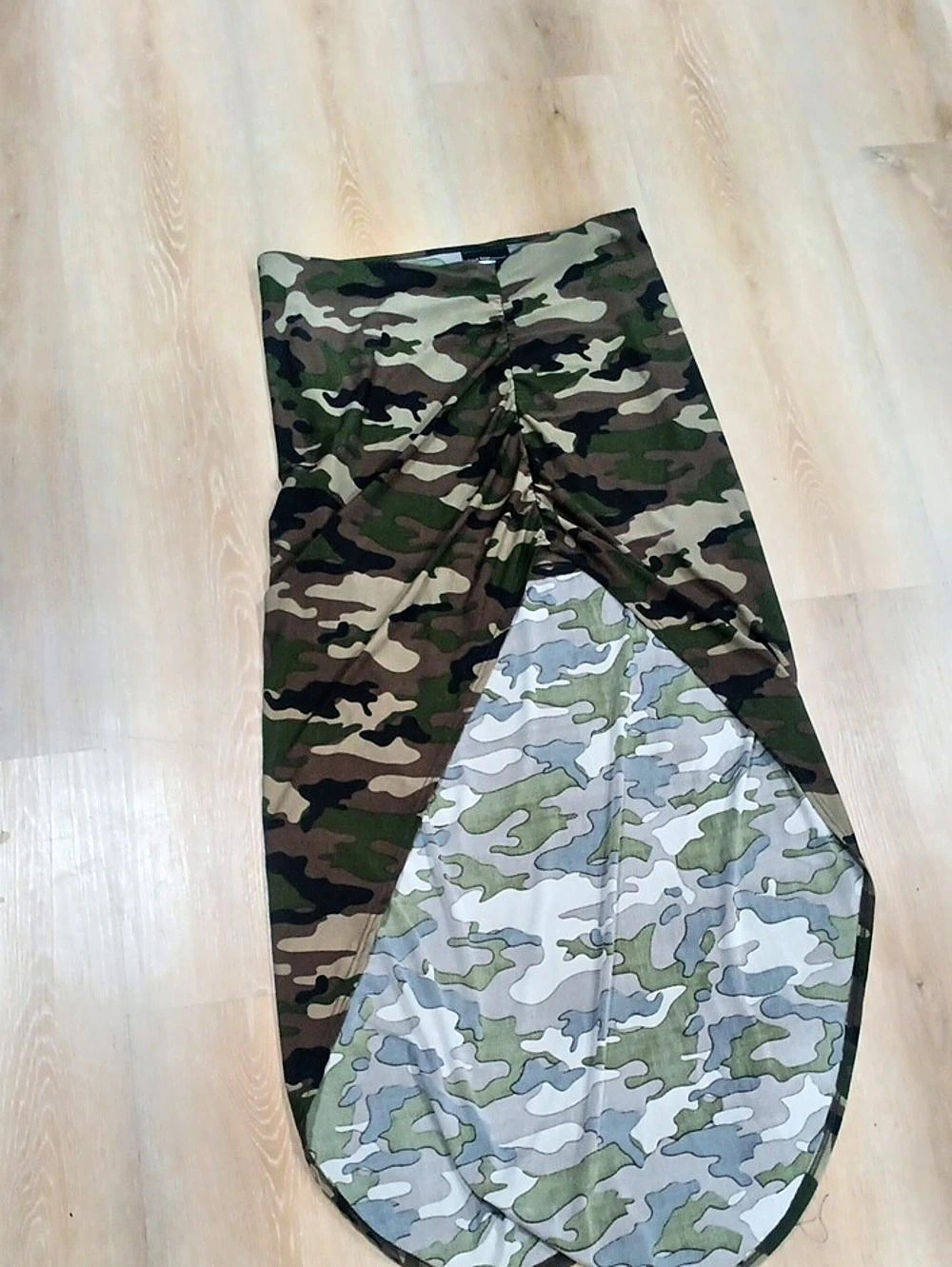 kiwi Kiss Camo Skirt in Green & Brown L